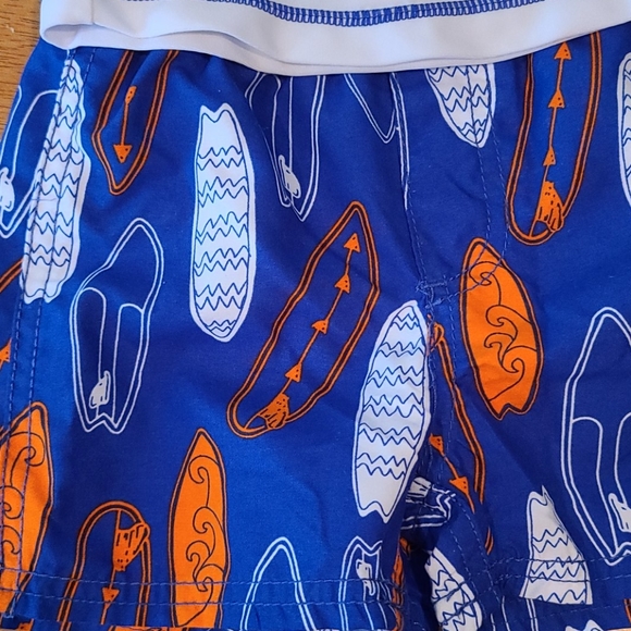 CARTERS Rash guard set - Picture 3 of 4